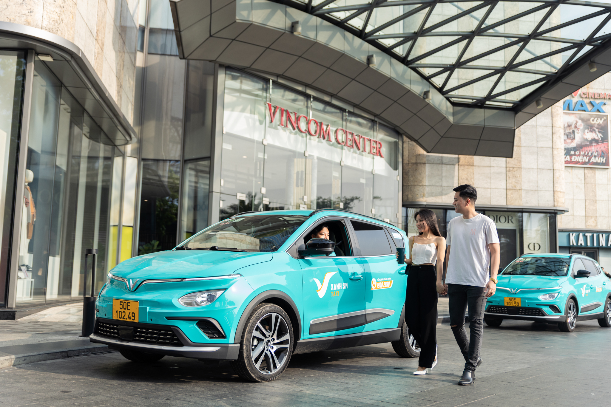 Hotline tổng đài Taxi Xanh SM hỗ trợ đặt xe 24/7 trên toàn quốc | Xanh SM