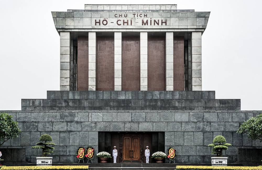 Lăng Chủ Tịch Hồ Chí Minh - Nơi gắn liền với lòng tự hào dân tộc. (Ảnh: Sưu tầm internet)