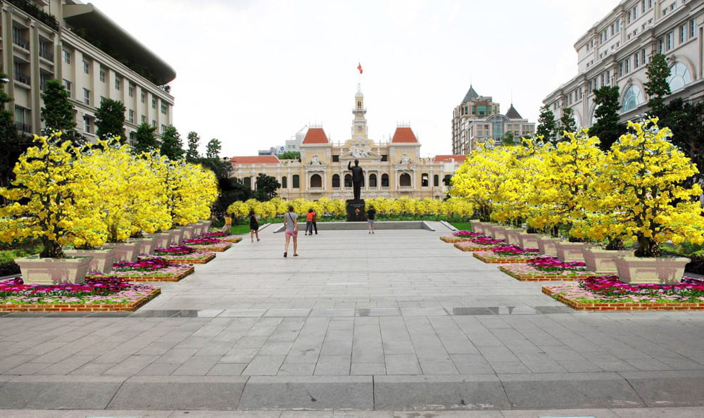 Phố đi bộ Nguyễn Huệ nơi diễn ra các hoạt động nghệ thuật đường phố đặc sắc.