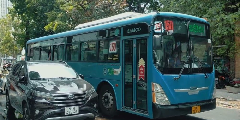 Đến công viên bằng xe bus công cộng