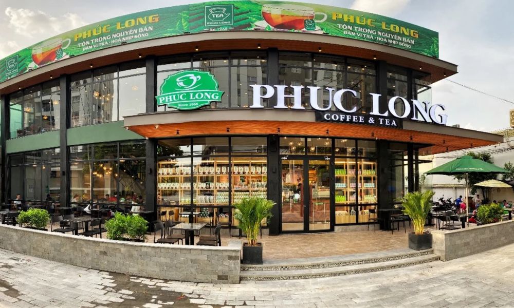 Không gian hiện đại của Phúc Long với menu đa dạng các loại trà và cafe (Ảnh: hcm360.net)