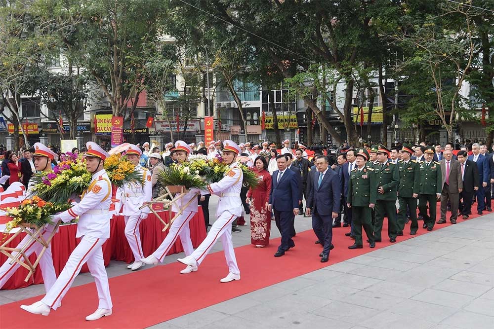 Đại diện nhiều cơ quan, ban, ngành đoàn thể Trung Ương và địa phương đã đến tham gia buổi lễ