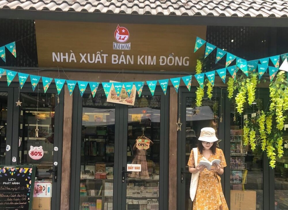 Gian hàng sách thiếu nhi của Nhà xuất bản Kim Đồng (Ảnh: Sưu tầm internet)