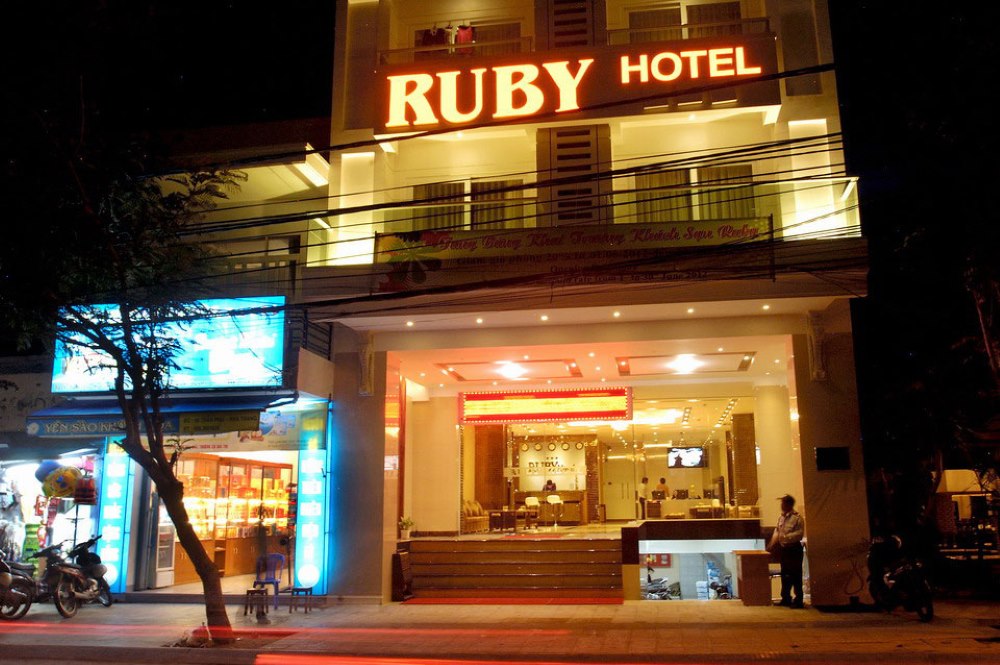 Khách sạn Ruby cung cấp dịch vụ check in 24/7 rất tiện lợi