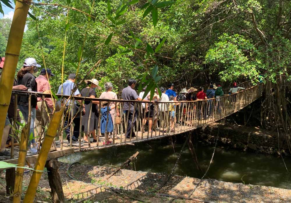 Khu du lịch cầu treo Buôn Đôn thu hút hàng trăm nghìn lượt du khách mỗi năm