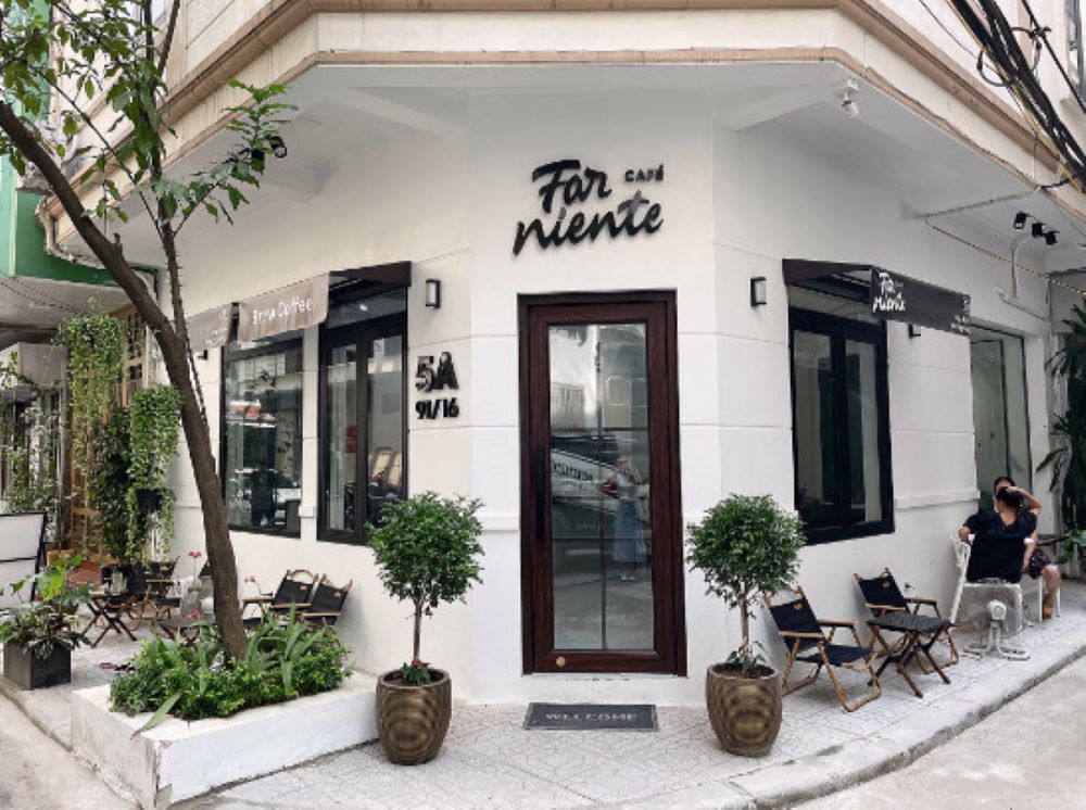 Far Niente Cafe là điểm đến của những tín đồ cà phê và thời trang tại Trần Duy Hưng 
