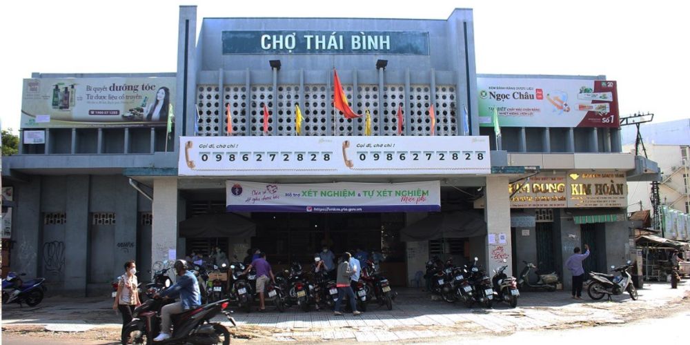 Khu cổng chợ Thái Bình.