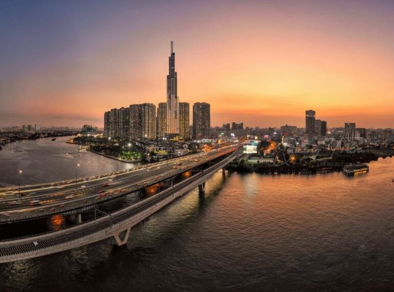 Landmark 81: Trải nghiệm đỉnh cao 1-0-2 giữa Sài Gòn hoa lệ