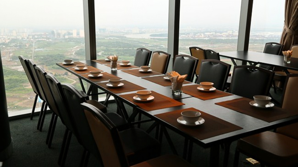 Café EON tọa lạc ở tầng 51 Bitexco Tower.