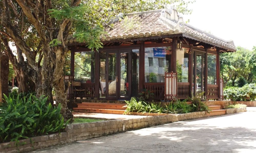 Cận cảnh quầy thông tin trong làng cafe Trung Nguyên