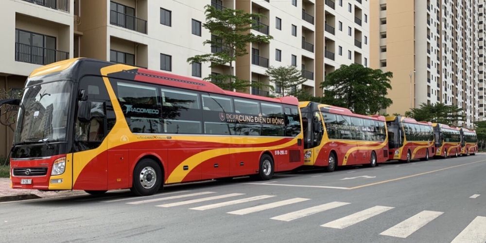 Cung điện di động Khanh Phong với dòng limousine hiện đại.