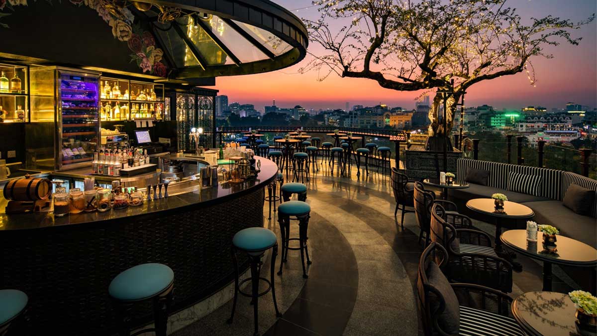 Lạc lối với 5 quán pub Hồ Tây có không gian cực chill | Xanh SM