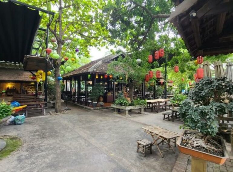 Cafe Tân Phú: Top 10 quán được yêu thích nhất 2024