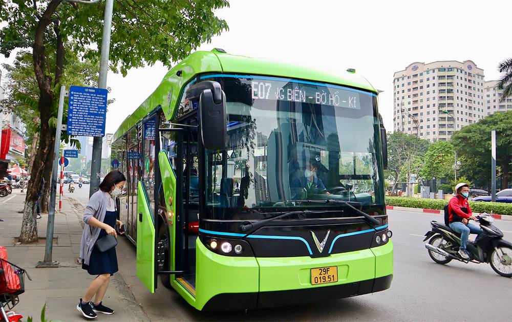 Lựa chọn xe bus là phương tiện thuận tiện và dễ dàng lựa chọn