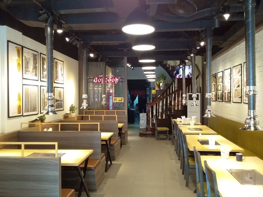 Không gian nướng ấm cúng tại Doncook Corn Grill & BBQ