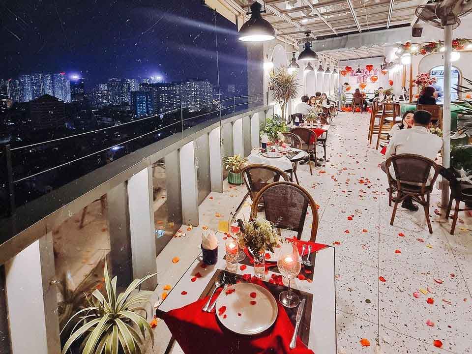 Trill Rooftop cafe có view siêu đẹp. 