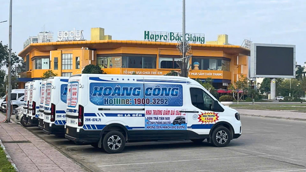 Nhà xe Hoàng Công là đơn vị vận tải hàng đầu trên tuyến đường Hà Nội - Quảng Ninh.