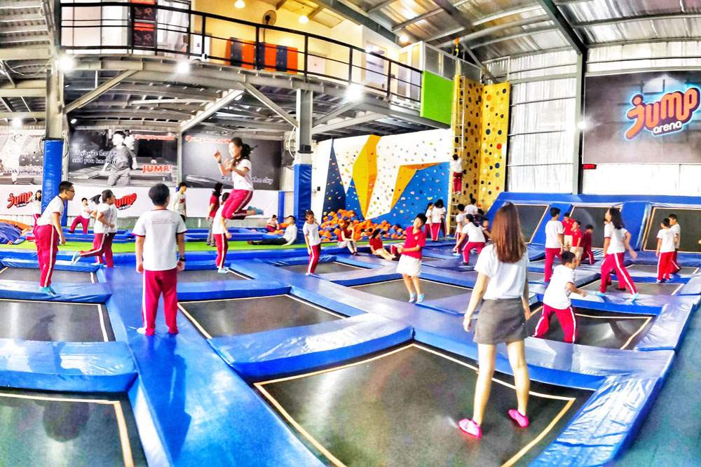 Jump Arena nổi bật với hệ thống trampoline hiện đại 