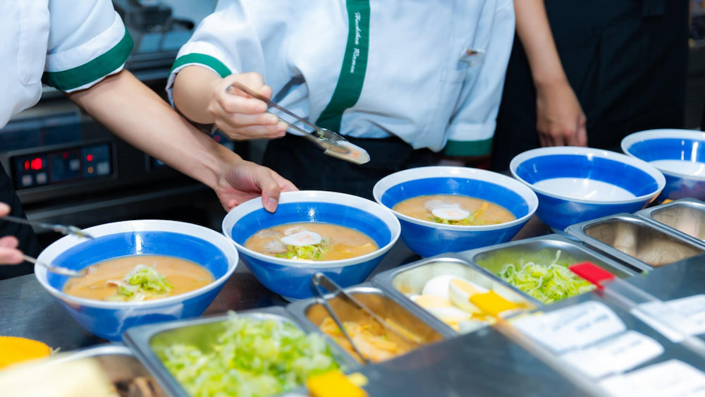 Thực đơn tại Hachiban Ramen đa dạng với những món ramen đặc sắc.