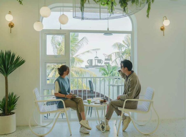 Điểm danh 8 quán cafe Trích Sài view bao trọn Hồ Tây cực chill