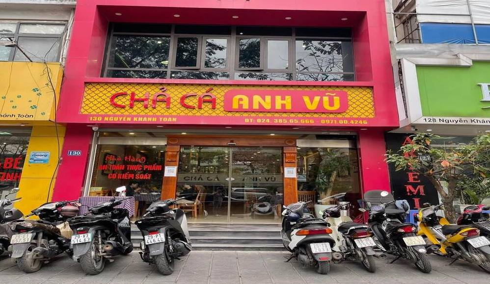 Nhà hàng chả cá Anh Vũ tại 130 Nguyễn Khánh Toàn