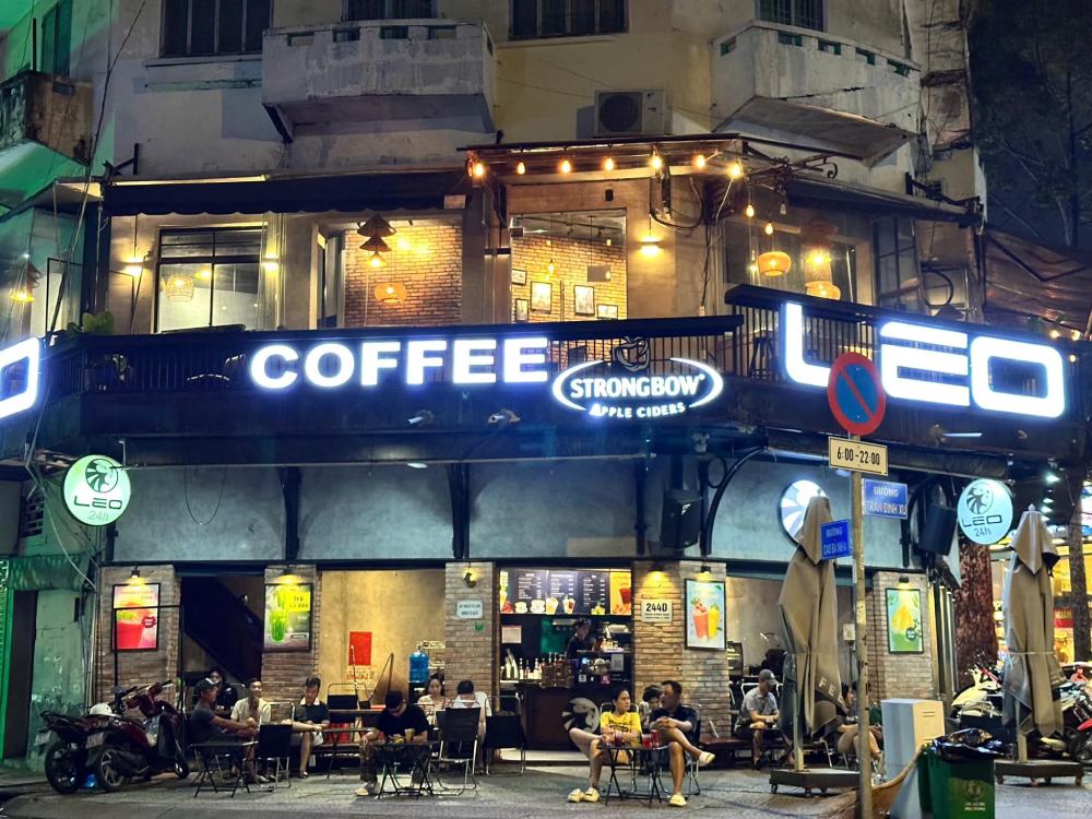 Leo Coffee & Tea sở hữu không gian thoáng mát và rất yên tĩnh 