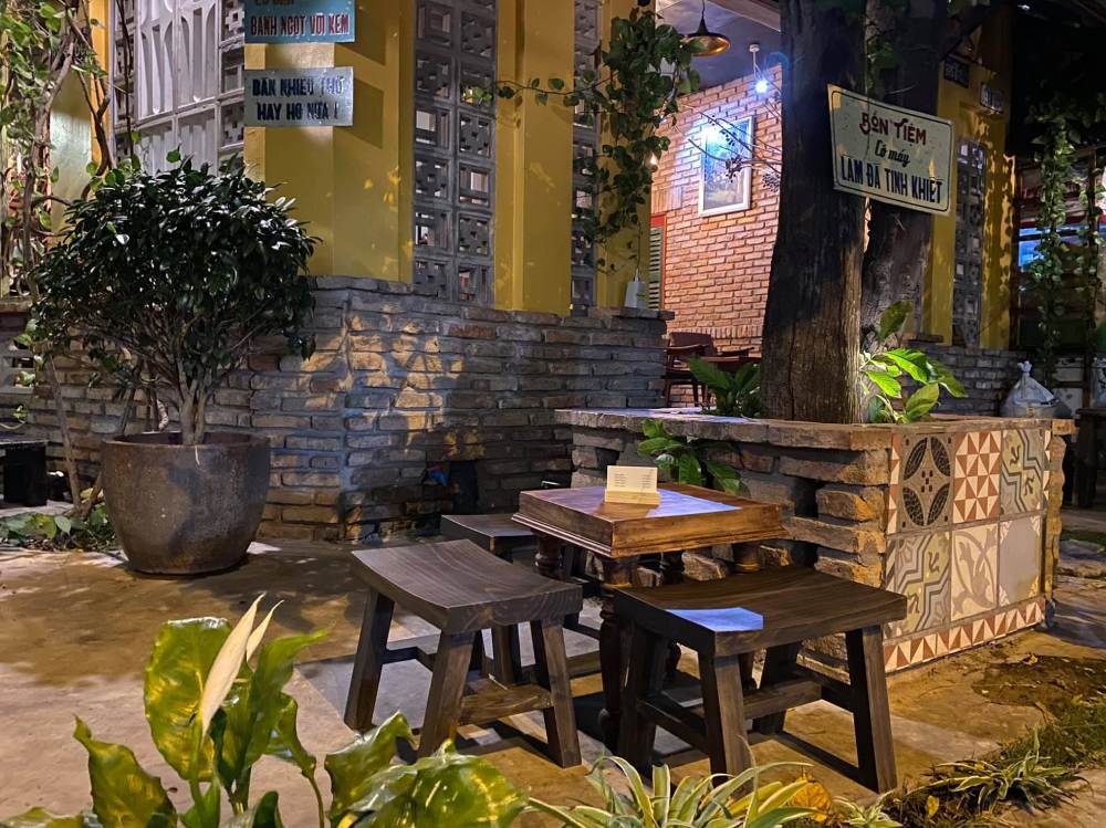 Chiêu Cafe Sách sở hữu không gian cà phê thuần Việt 