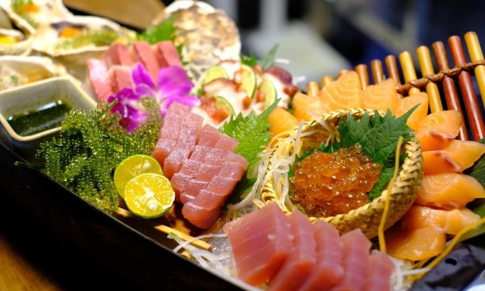 U mê với món sashimi siêu chất lượng tại Uchi Sushi