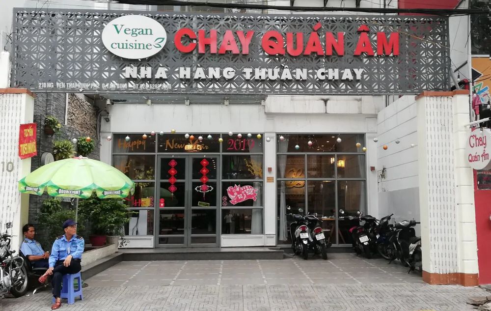 Quán Âm là quán ăn chay ở Tân Bình được nhiều người ưa thích