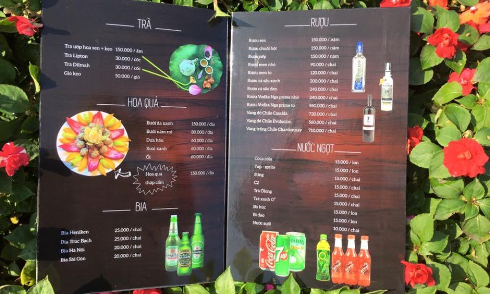 Menu nước tại một quán ăn