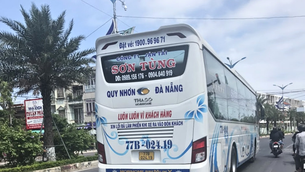 Nhà xe Sơn Tùng trên tuyến Quy Nhơn - Đà Nẵng.