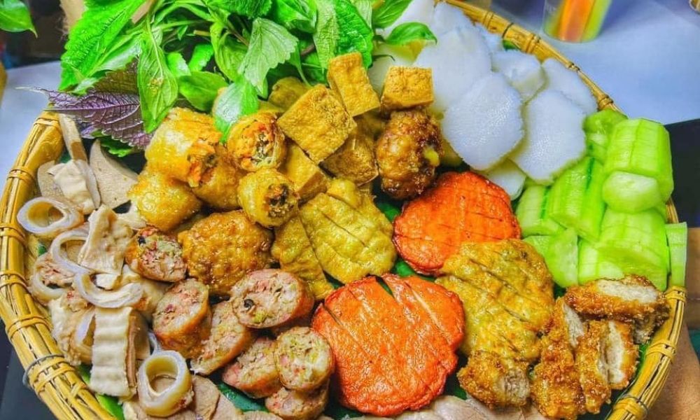 Mẹt bún đậu siêu đầy đặn tại bún đậu mắm tôm Gấu’s