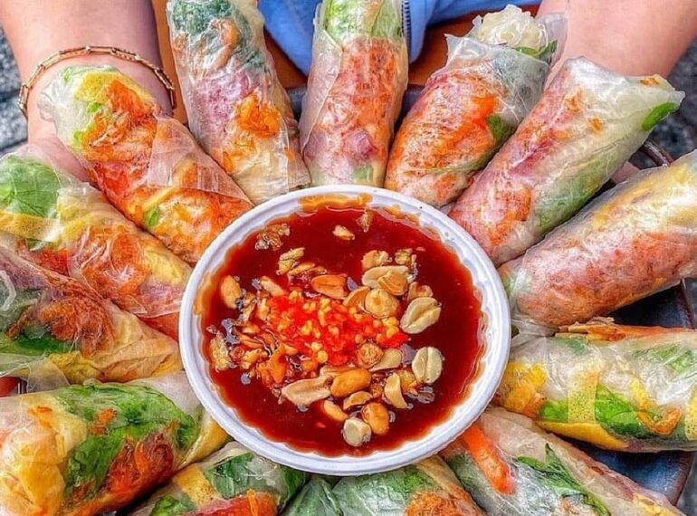 Top 10 quán ăn vặt Quận 1 ngon, giá rẻ cho dân sành ăn