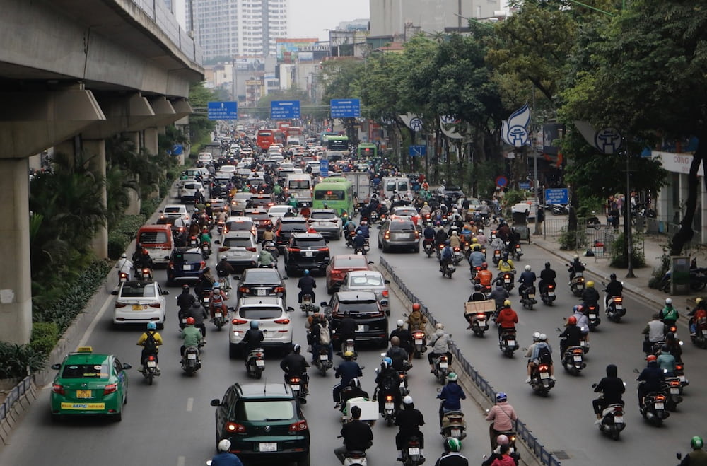 Bạn có thể chủ động lựa chọn phương tiện đi lại tới chùa Vĩnh Khánh 