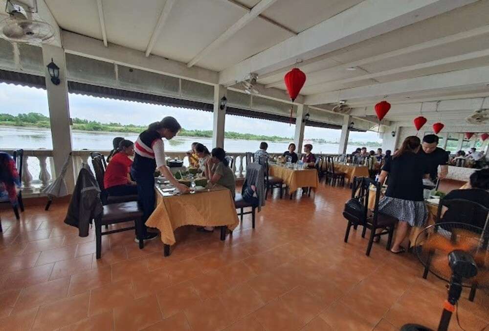 Nhà hàng 13 phù hợp cho những bữa ăn gia đình (Ảnh: Google Maps)