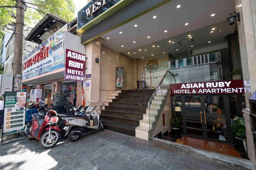 Bên ngoài khách sạn Asian Ruby Hotel & Apartment (Ảnh: Booking.com)