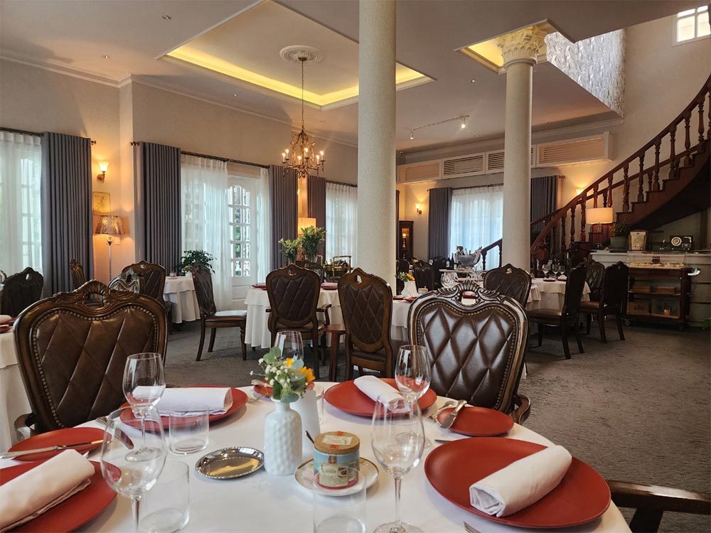 La Villa French Restaurant (Ảnh: ZoneVietnam)