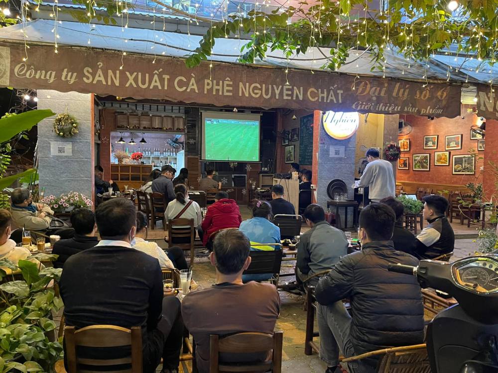 Nghiền CAFE là điểm đến dành cho anh em đam mê bóng đá vào mỗi mùa giải