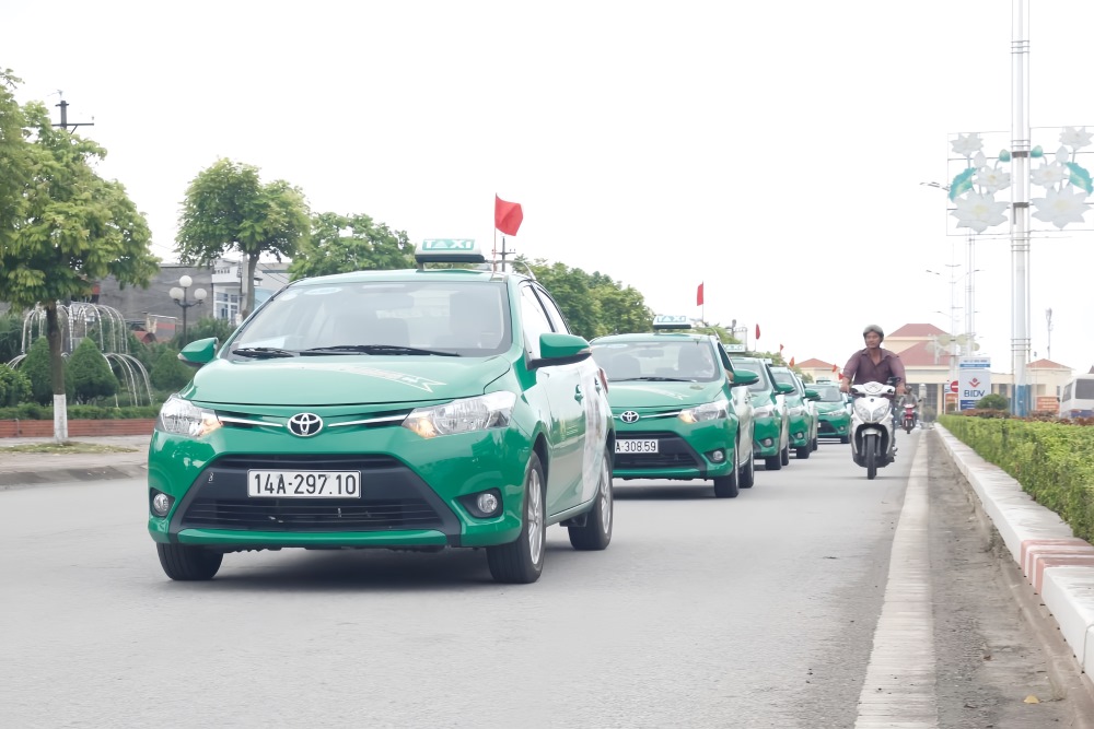 Taxi Mai Linh có màu xanh lá đặc trưng