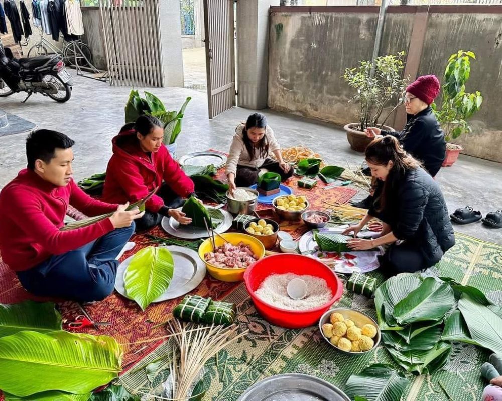 Muốn bánh chưng có màu xanh đẹp bạn có thể ngâm gạo với lá dứa hoặc lá riềng