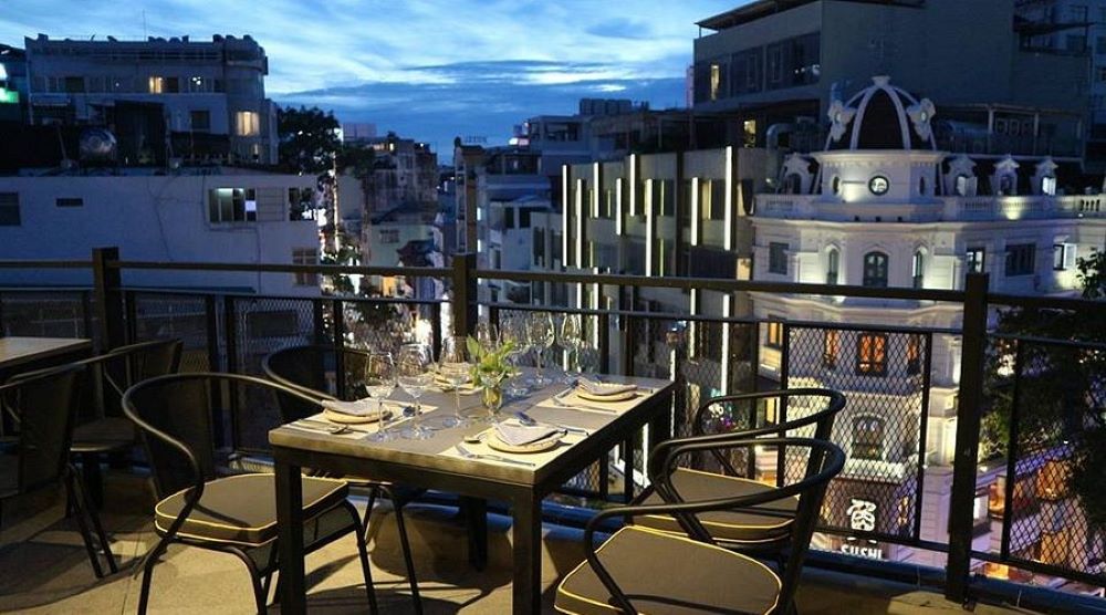 Chanh Bistro Rooftop là một trong những nhà hàng Rooftop HCM lý tưởng 
