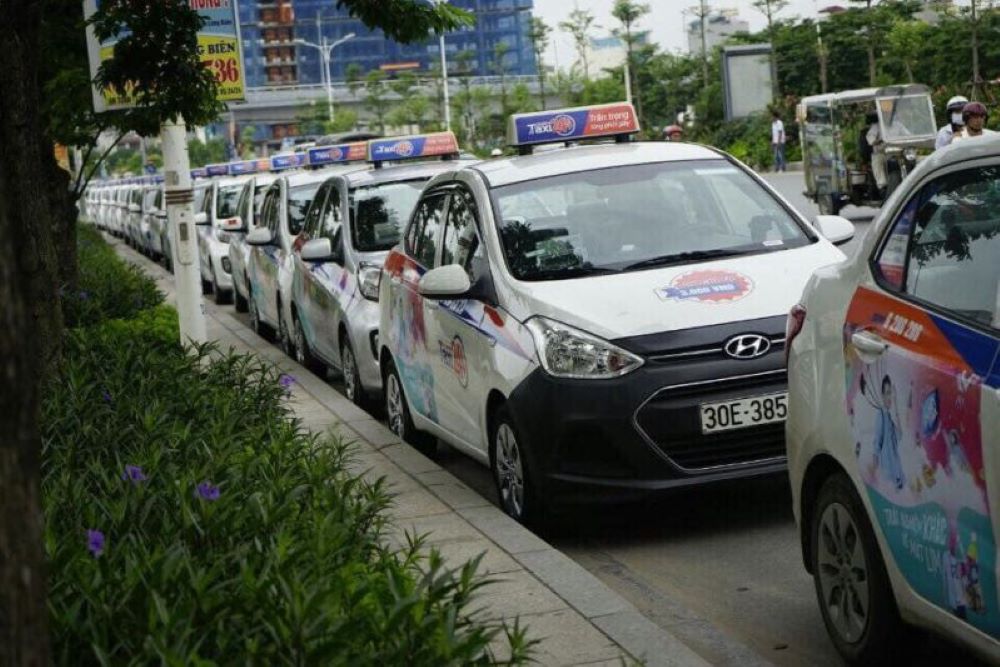 Taxi 24H cung cấp dịch vụ di chuyển nhanh chóng và tiết kiệm
