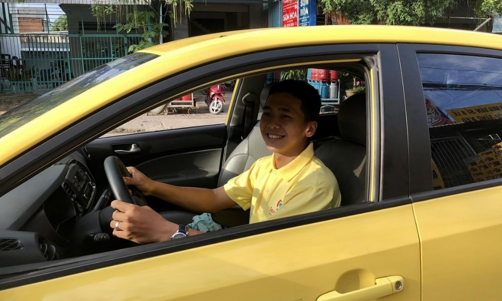 Tài xế taxi Vina Sài Gòn luôn mang đến cảm giác thoải mái và an toàn cho hành khách trong mọi chuyến đi