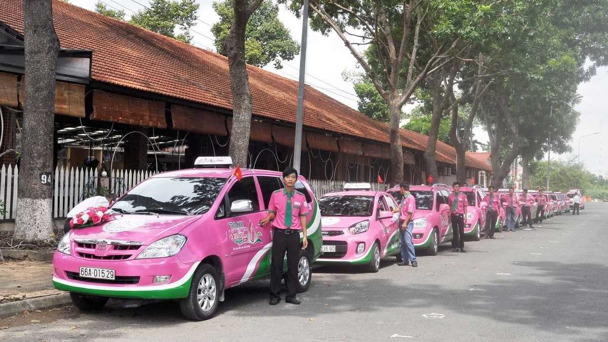 Taxi Sen Hồng