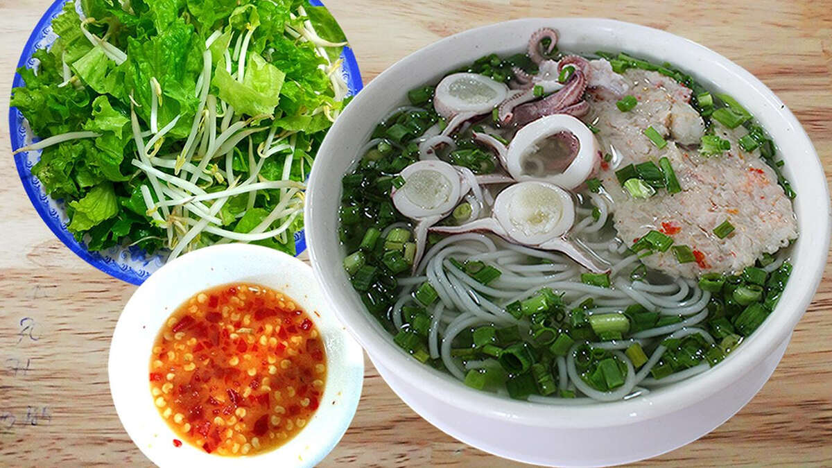 Bún quậy Quy Nhơn