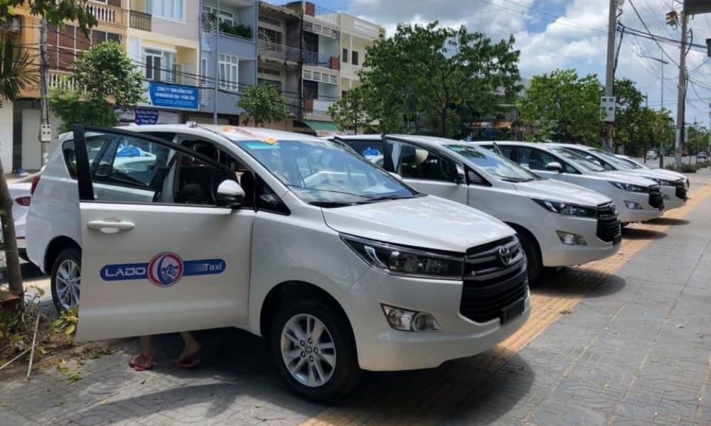 Không khó bắt gặp Lado Taxi trên các tuyến đường tại Phú Yên