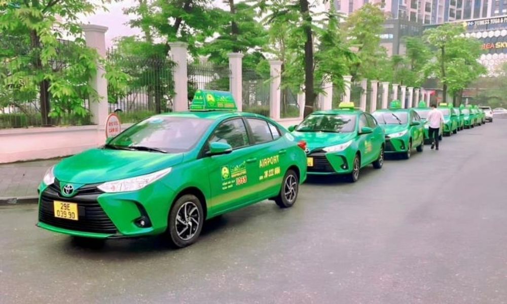 Nhận biết taxi Mai Linh tại Lào Cai dễ dàng qua màu xanh lá nổi bật