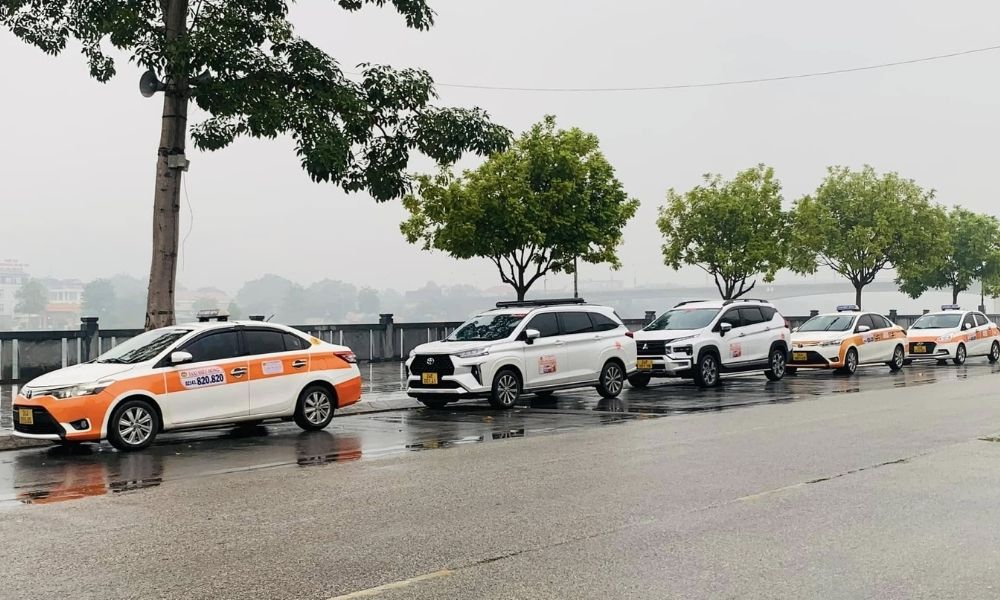 Hiếu Hồng là hãng taxi sở hữu nhiều dòng xe đa dạng