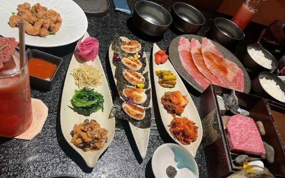 IWA Japanese Yakiniku phù hợp cho những buổi hẹn hò hoặc tụ họp gia đình, bạn bè (Ảnh: Google Maps)