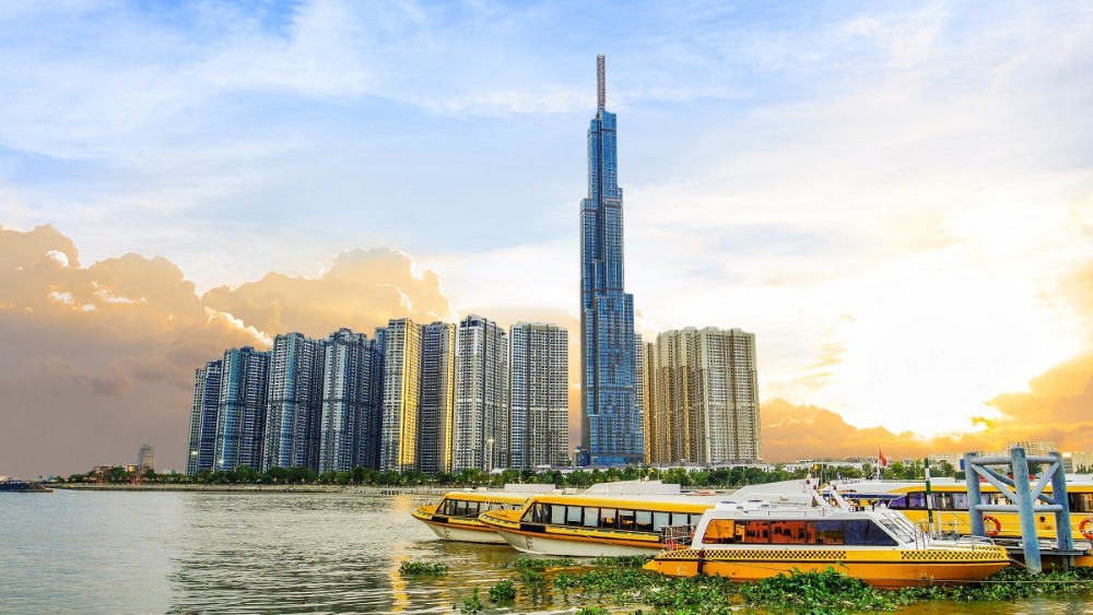 Landmark 81 là địa điểm tham quan gần Vincom Thảo Điền mà bạn không nên bỏ qua (Ảnh: Sưu tầm Internet) 